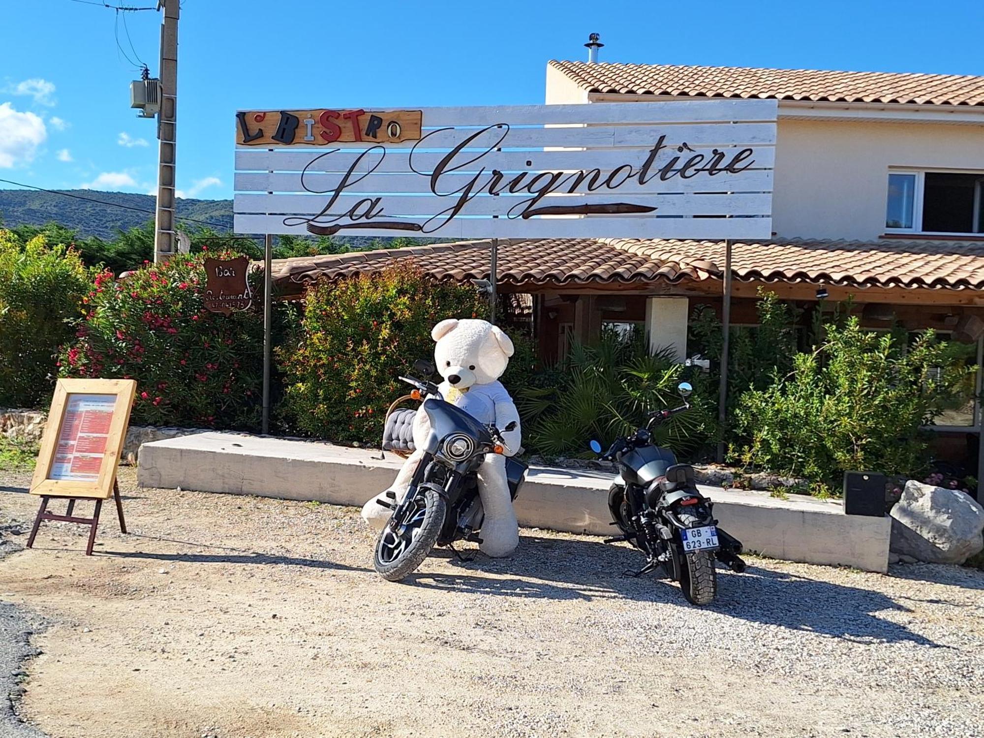 Camping Carrefour De L'Ardeche Saint-Remeze Eksteriør bilde